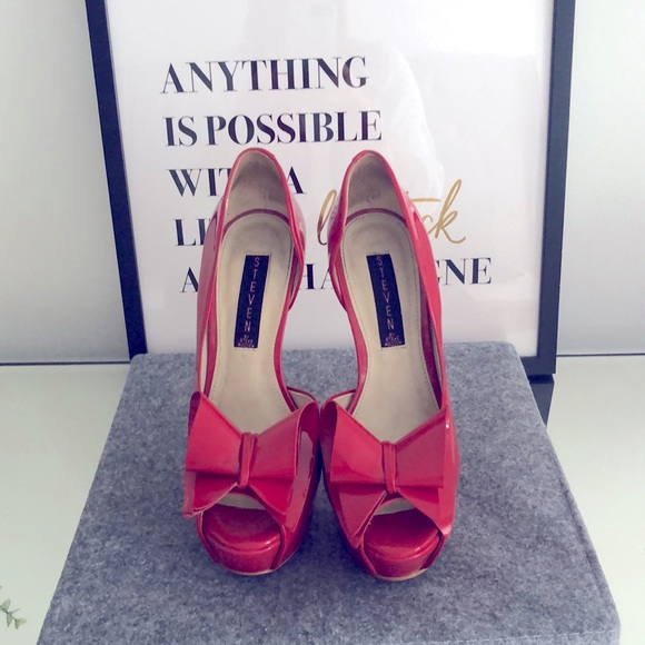 Steve Madden stilettos. - Picture 3 of 4